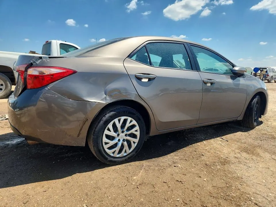 2017 TOYOTA COROLLA LE  