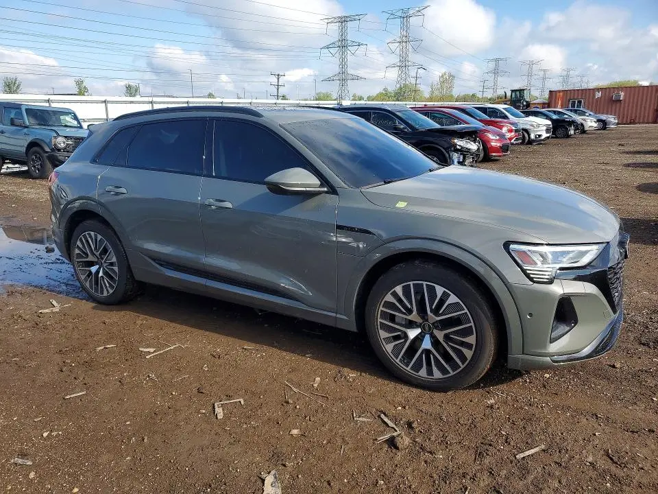 2024 AUDI Q8 E-TRON PRESTIGE  