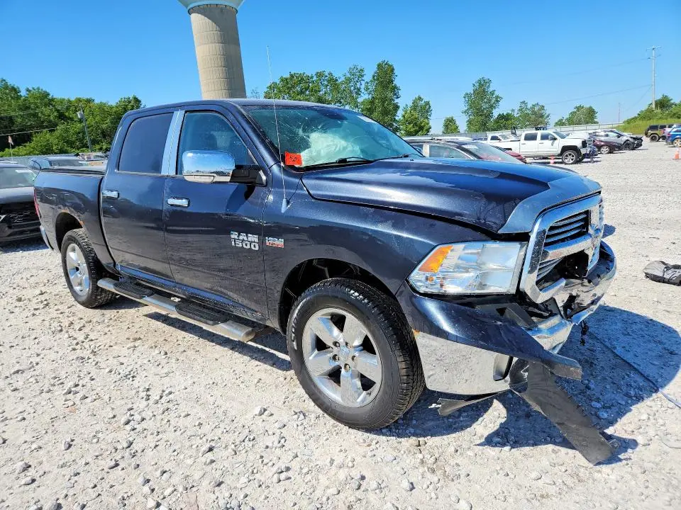 2013 RAM 1500 SLT  