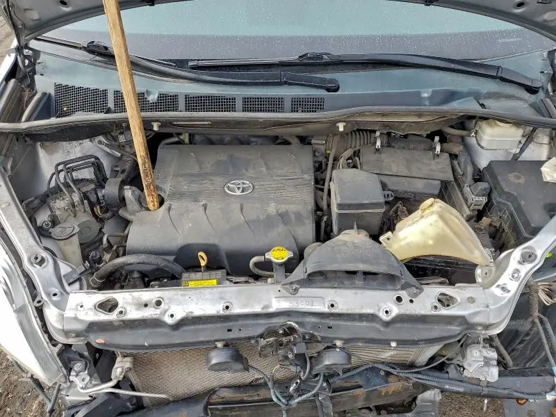 2014 TOYOTA SIENNA XLE  