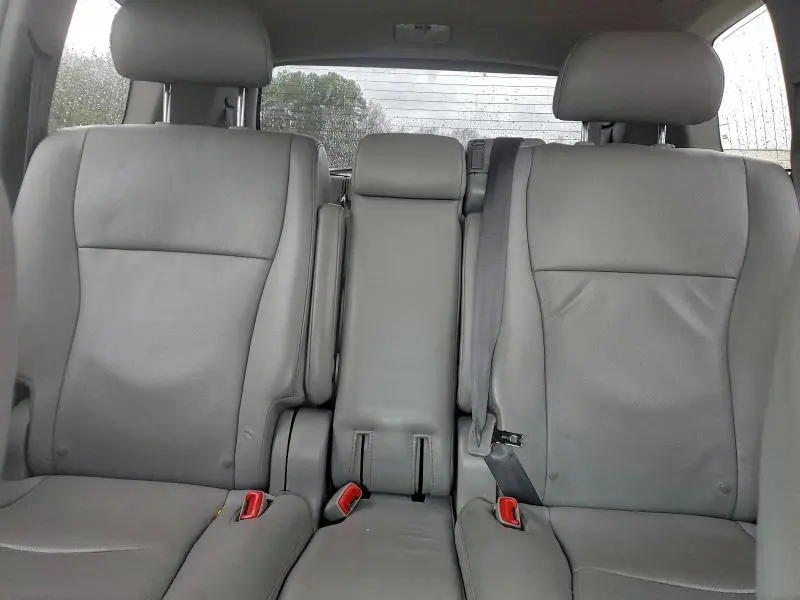 2011 TOYOTA HIGHLANDER LIMITED  