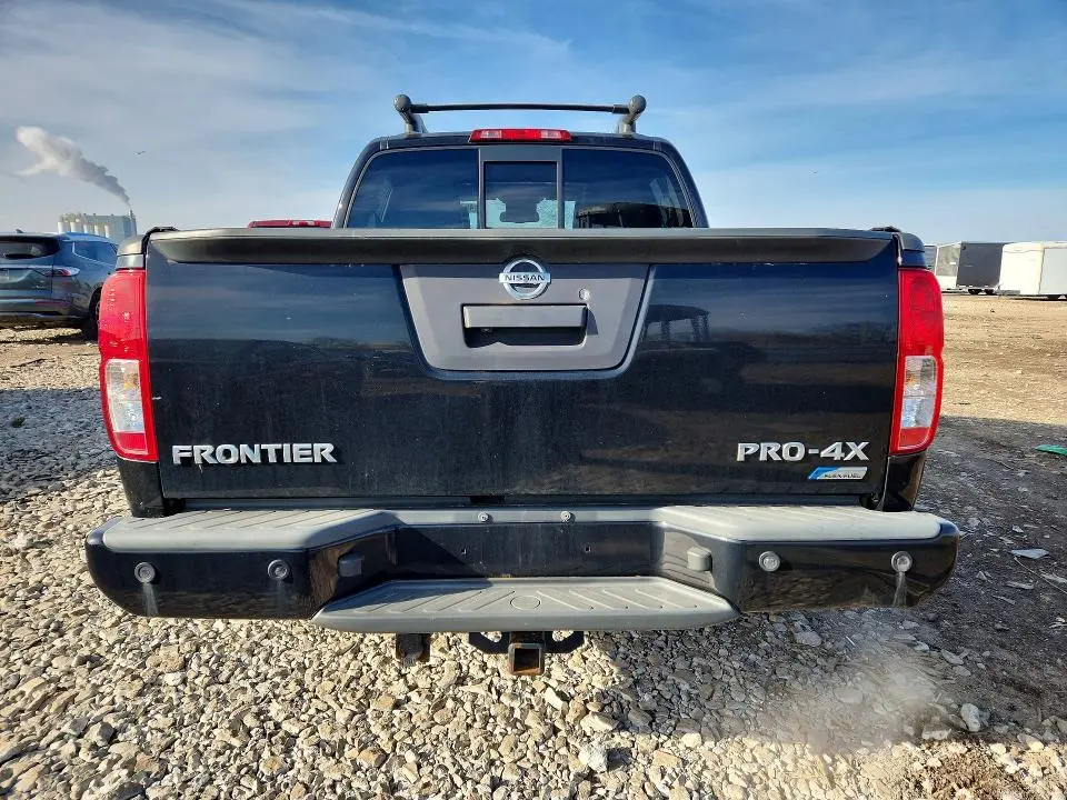 2017 NISSAN FRONTIER PRO-4X  