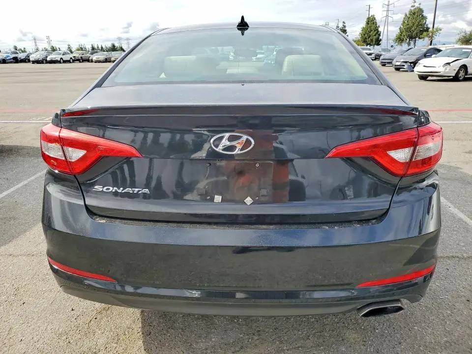 2016 HYUNDAI SONATA SE  