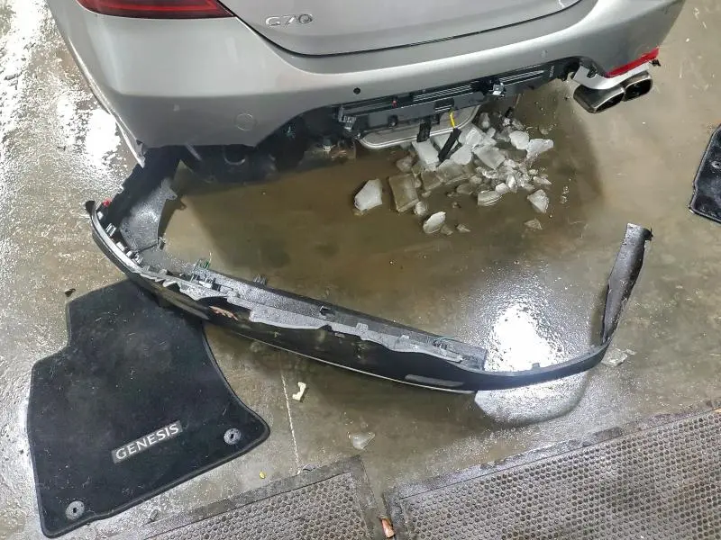 2022 GENESIS G70 BASE  