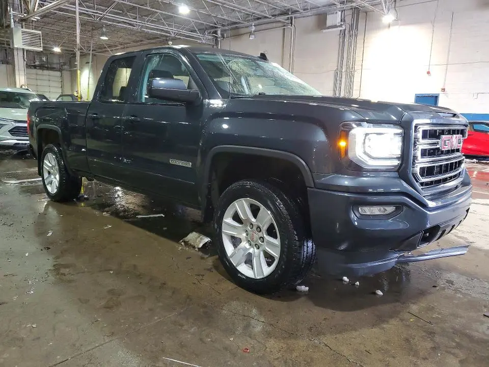 2017 GMC SIERRA K1500 SLE  