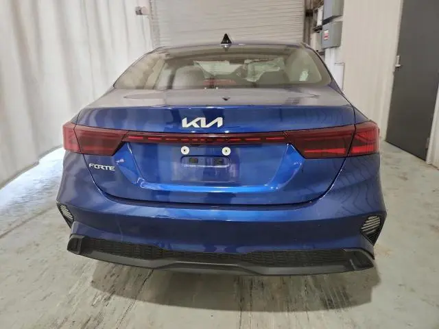2024 KIA FORTE LX  