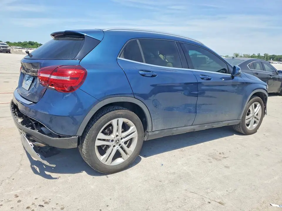 2019 MERCEDES-BENZ GLA   
