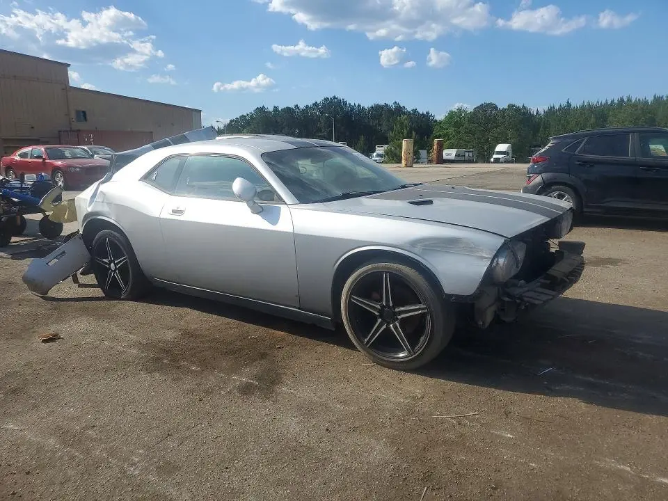 2010 DODGE CHALLENGER SE  