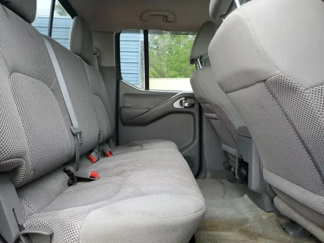 2015 NISSAN FRONTIER S  