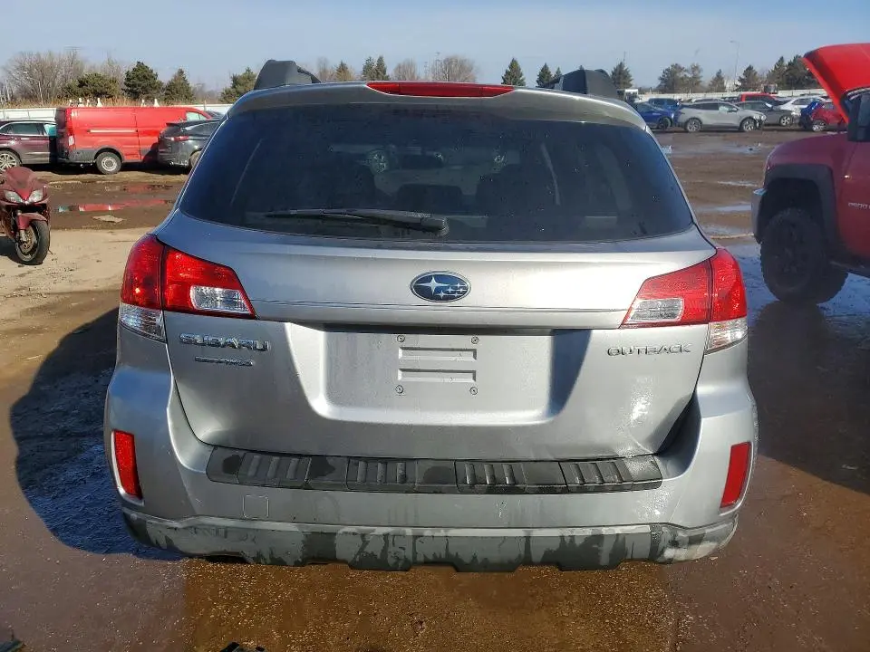 2010 SUBARU OUTBACK 2.5I PREMIUM  
