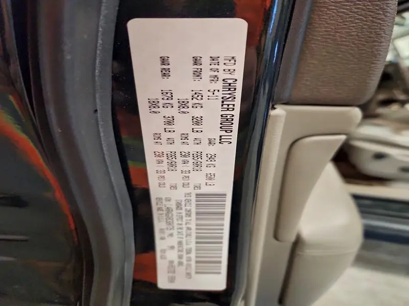 2011 JEEP GRAND CHEROKEE LAREDO  