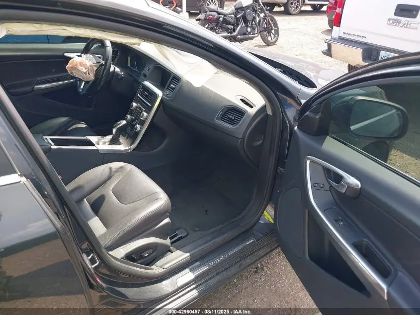 2016 VOLVO S60 T5 DRIVE-E PREMIER