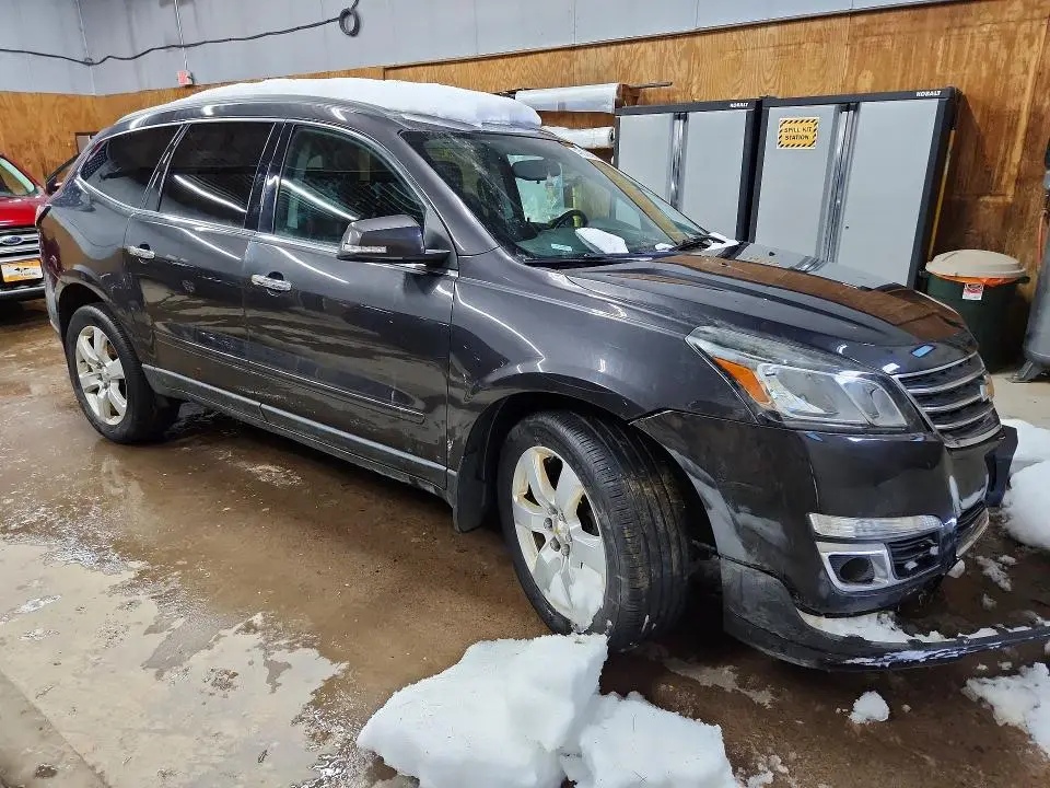 2016 CHEVROLET TRAVERSE LT  