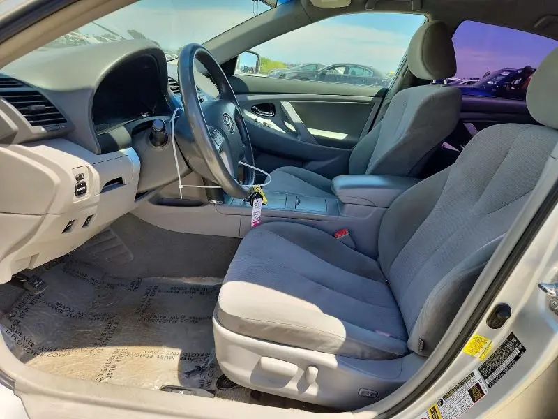 2011 TOYOTA CAMRY LE  