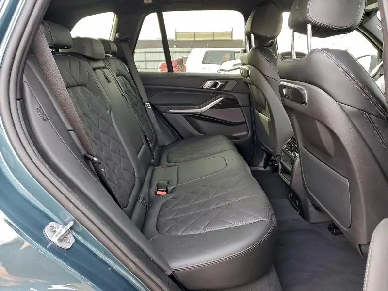 2025 BMW X5 XDRIVE50E  