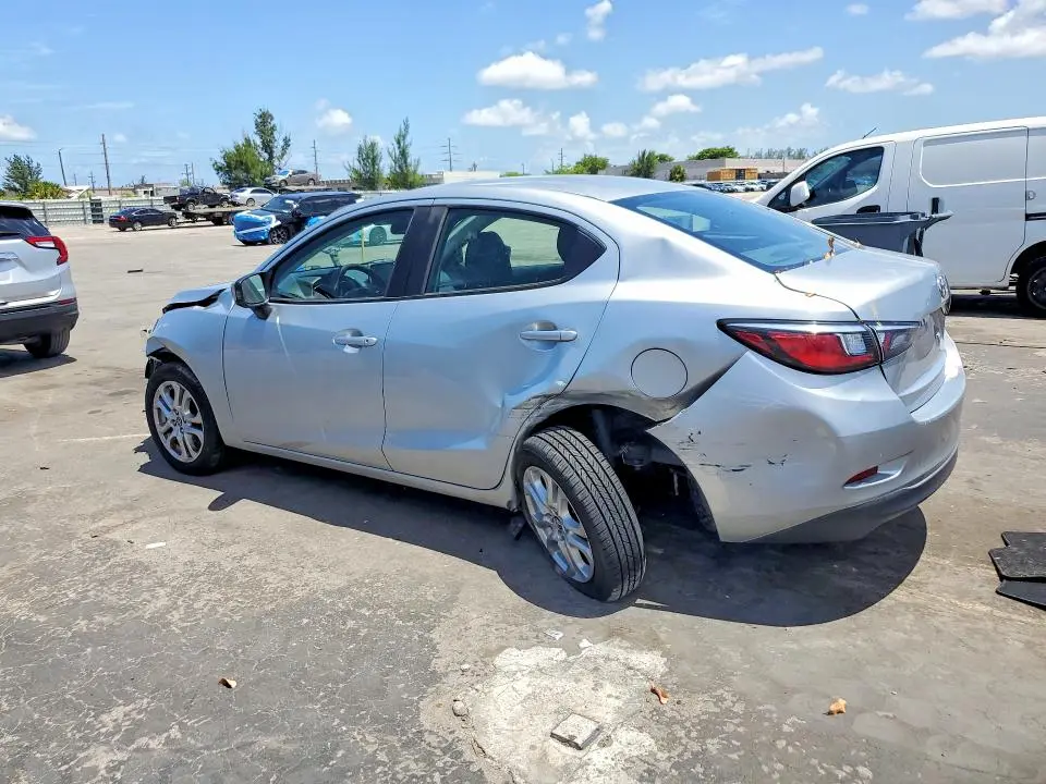 2018 TOYOTA YARIS IA BASE  