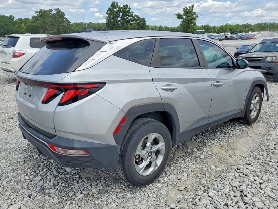2023 HYUNDAI TUCSON SE  
