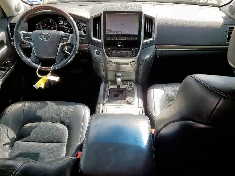 2016 TOYOTA LAND CRUISER   