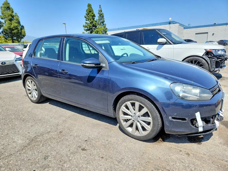 2013 VOLKSWAGEN GOLF   