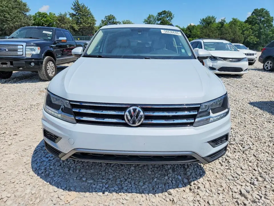 2018 VOLKSWAGEN TIGUAN SE  