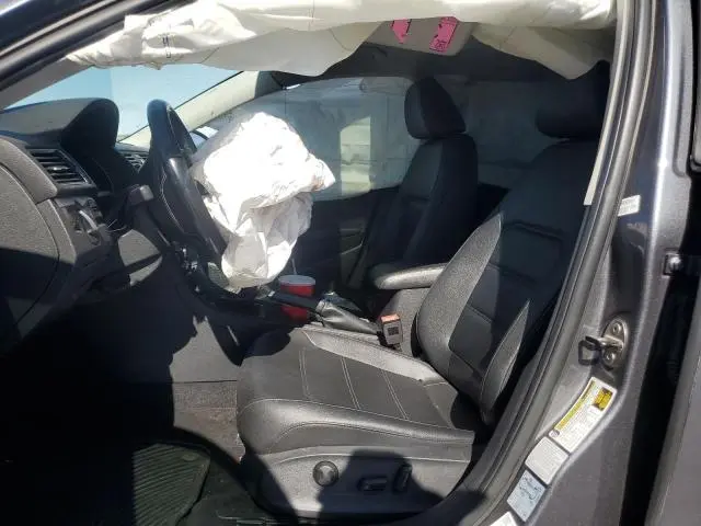 2017 VOLKSWAGEN PASSAT SE  