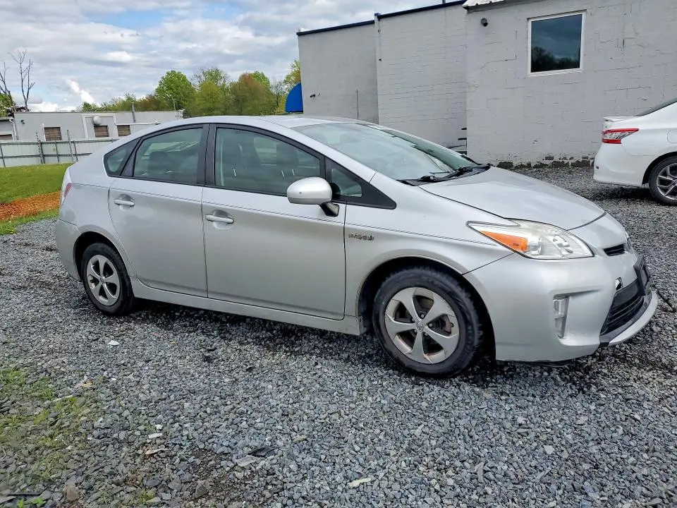 2014 TOYOTA PRIUS TWO  