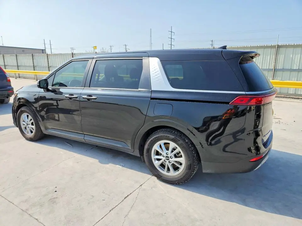 2022 KIA CARNIVAL LX  