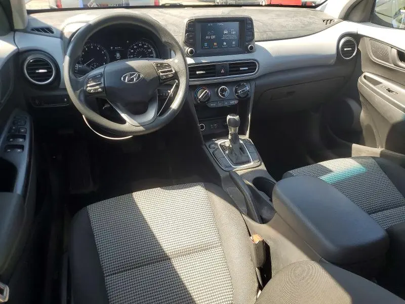 2018 HYUNDAI KONA SE  