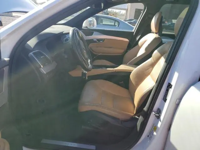 2017 VOLVO XC90 T6