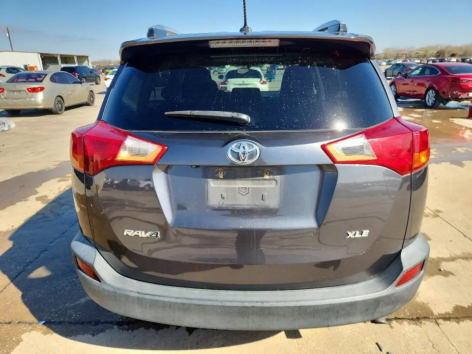 2014 TOYOTA RAV4 XLE  