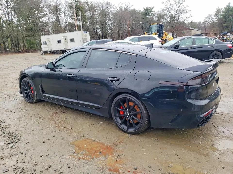 2022 KIA STINGER GT2  