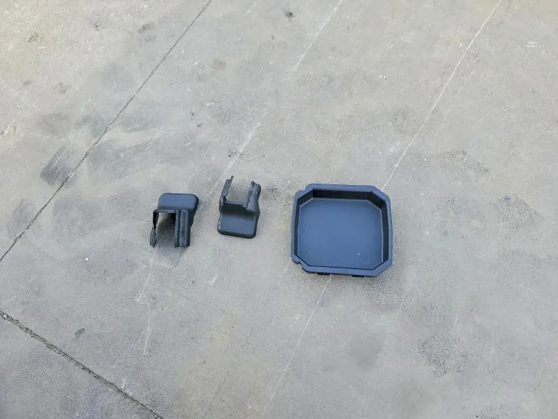 2016 TOYOTA HIGHLANDER LE  