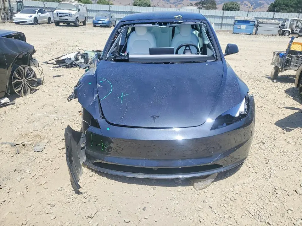 2026 TESLA MODEL 3   