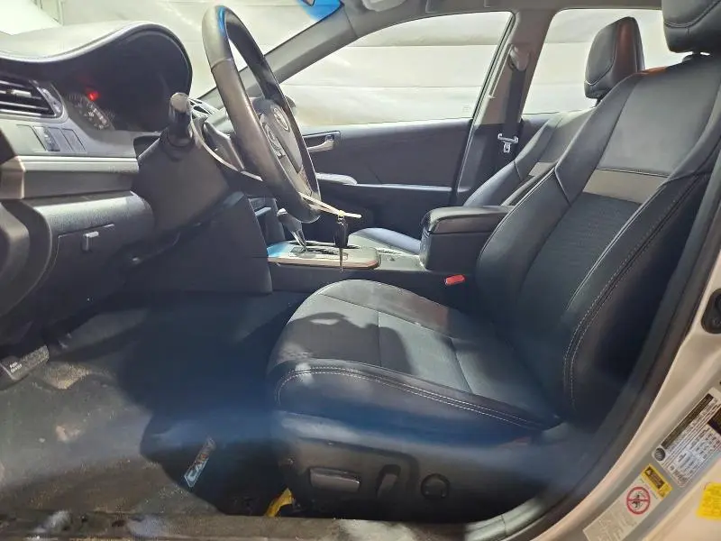 2014 TOYOTA CAMRY SE  