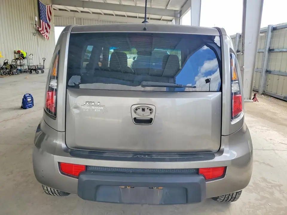 2010 KIA SOUL +  