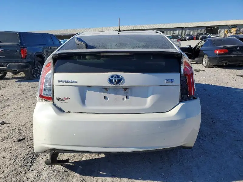 2015 TOYOTA PRIUS   