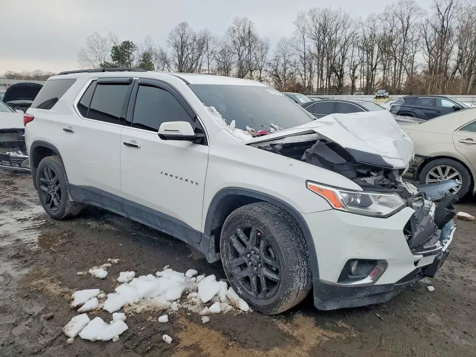 2020 CHEVROLET TRAVERSE LT  