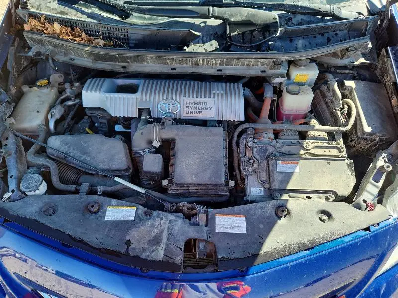 2013 TOYOTA PRIUS V FIVE  