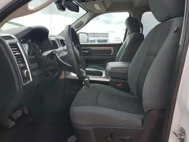 2017 RAM 1500 SLT  