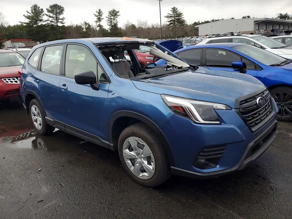 2022 SUBARU FORESTER   