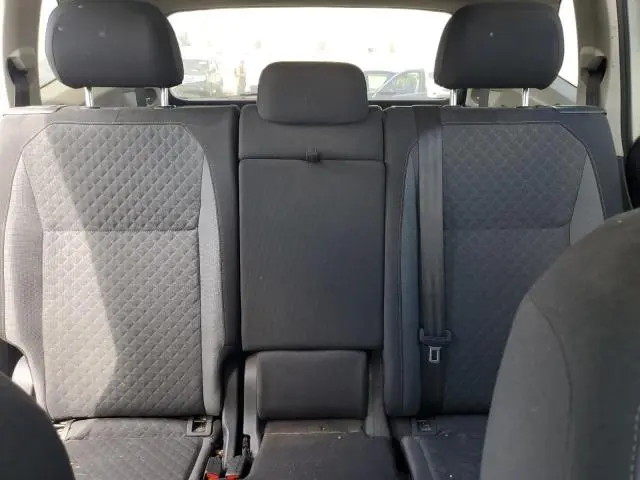 2018 VOLKSWAGEN TIGUAN S  