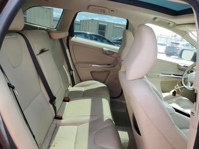 2015 VOLVO XC60 T5 PREMIER  
