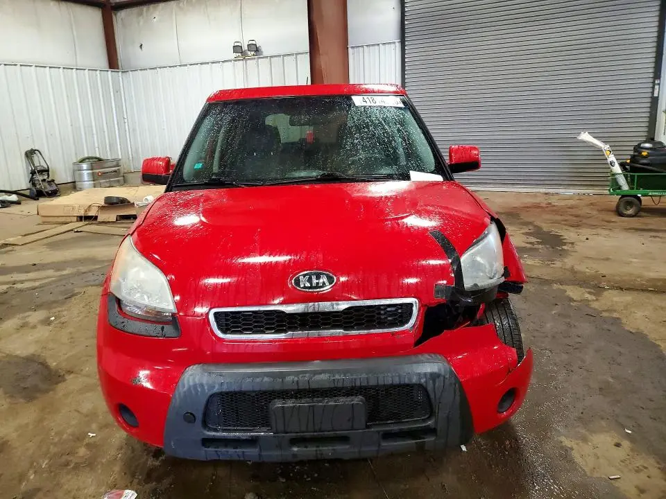 2011 KIA SOUL +  