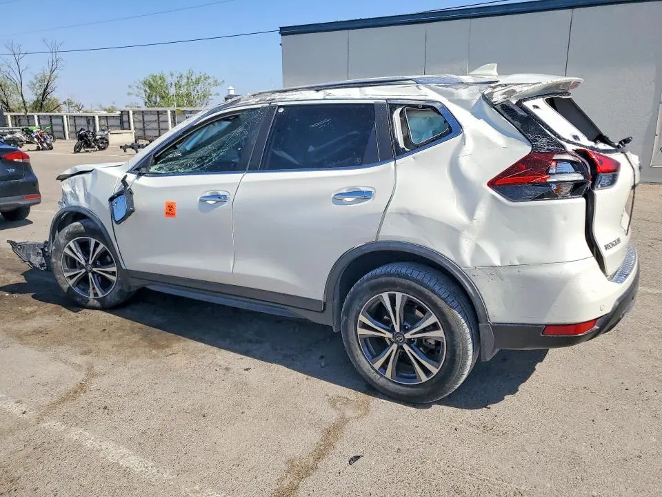2020 NISSAN ROGUE SV  