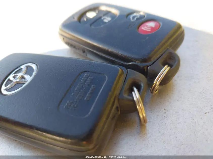 2012 TOYOTA HIGHLANDER LIMITED V6