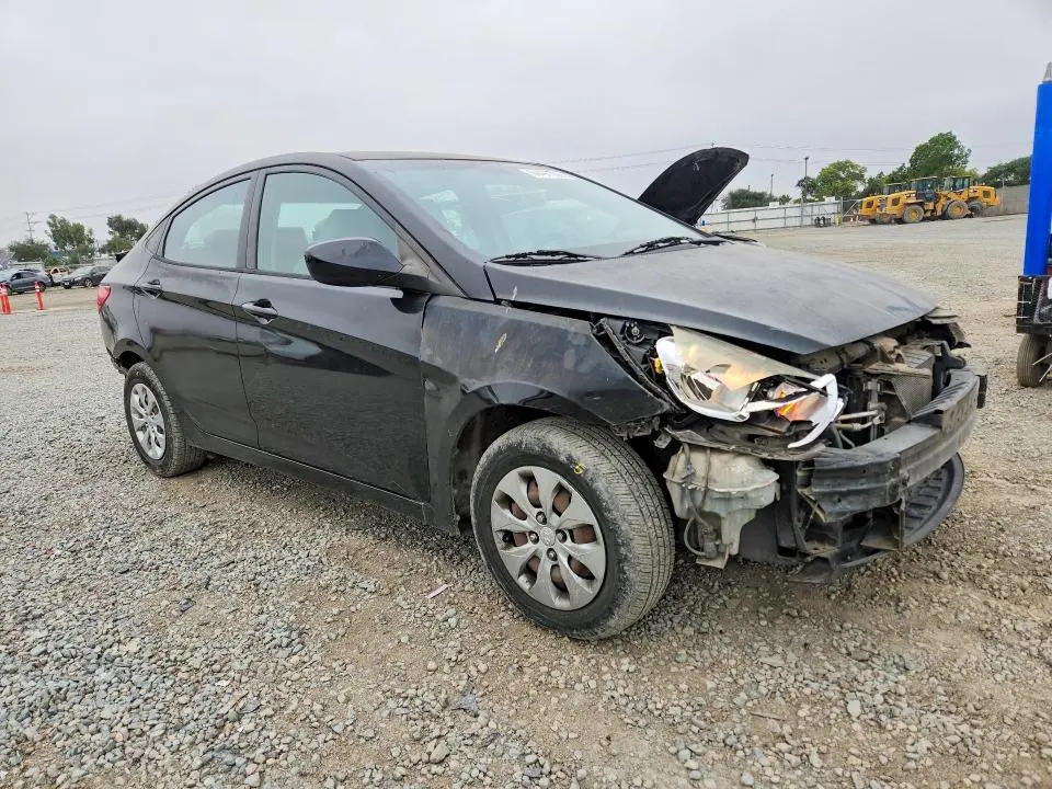 2015 HYUNDAI ACCENT GLS  