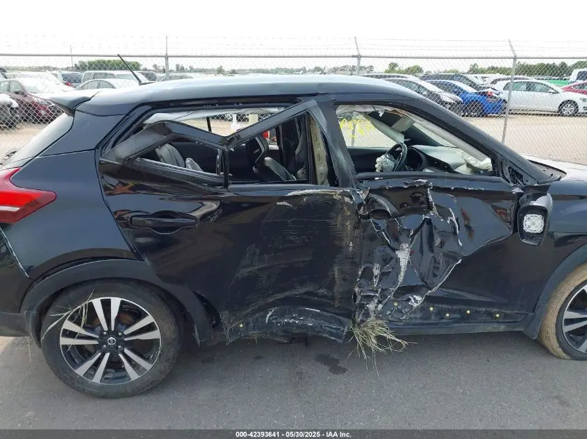 2020 NISSAN KICKS SR XTRONIC CVT