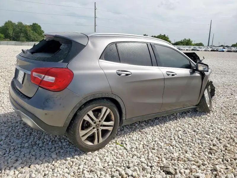 2018 MERCEDES-BENZ GLA 250  