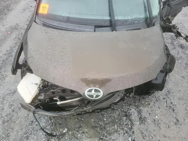 2011 TOYOTA SCION XD   