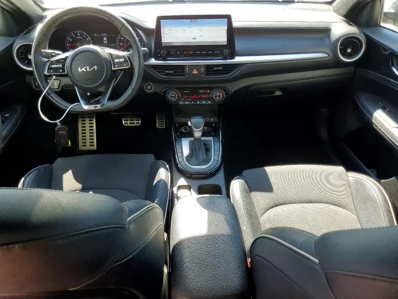 2023 KIA FORTE GT LINE  